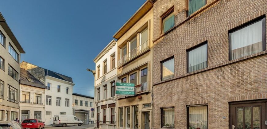 Kamers 1A en 1B vrij ⁄ Kot ⁄ 15m2 ⁄ 3 slaapkamers ⁄ € 495